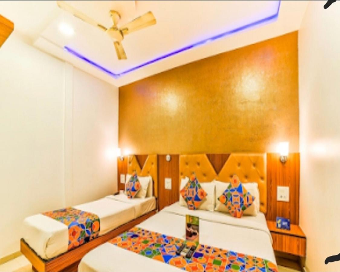 Flagship 83490 Hotel Bently Palace Bombay Exterior foto